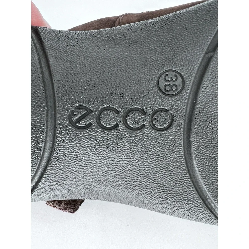 ECCO Shock Point Women's 38 / US 7.5 Brown Suede criss cross Strap Slip On
